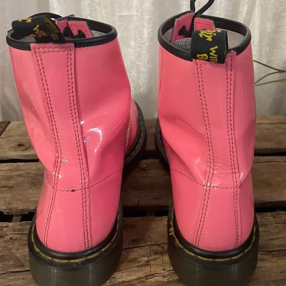Dr. Martens Patent Pink Leather Lace-Up Boots 1460W. Size 11 - Picture 8 of 10